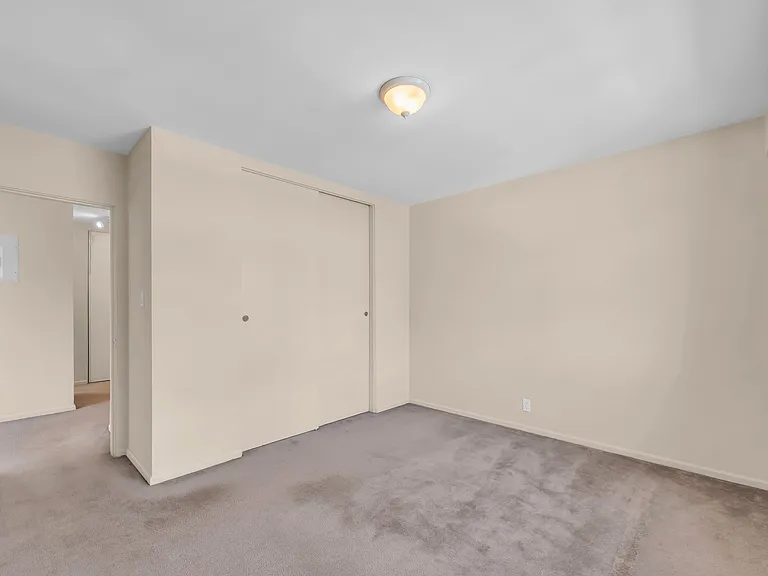 1101 Harwood St — Photo 7