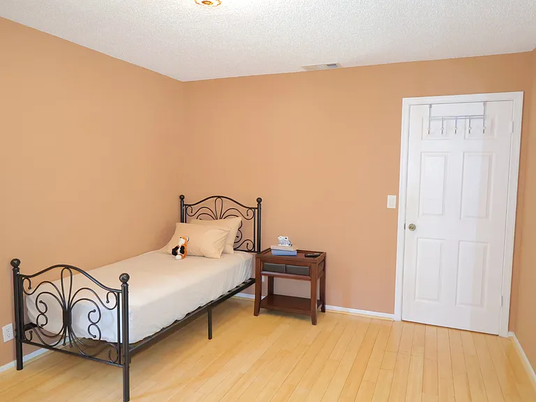Furnished second bedroom