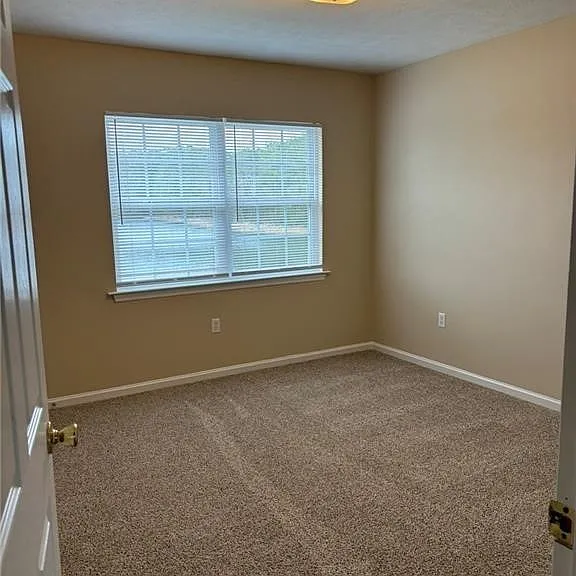 94 Casey Dr #H — Photo 12