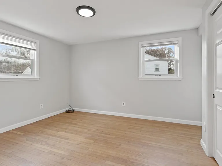3 Sagamore Ave #2L — Photo 6