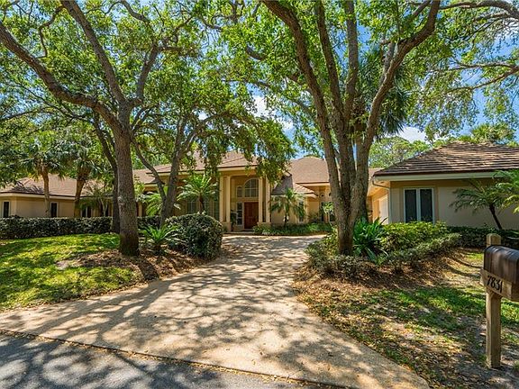 4th image of 7831 SE Little Harbor Dr