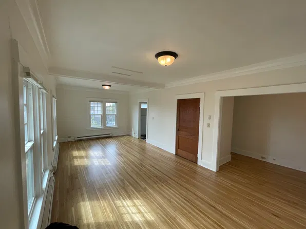1415 E Republican St APT 201, Seattle, WA 98112