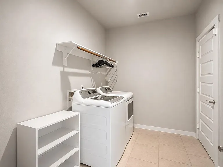 28458 Hazel Trl — Photo 10