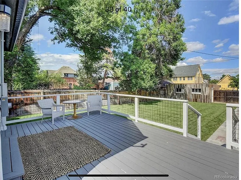 2126 Grove St — Photo 13