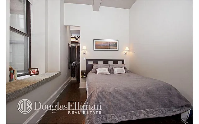Rented by Douglas Elliman | media 21