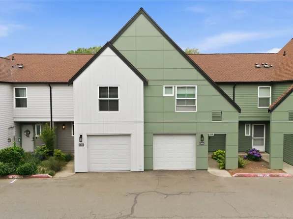 23907 67th Place S #C102, Kent, WA 98032