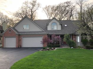 1620 Salishan Ln, Commerce Township, MI