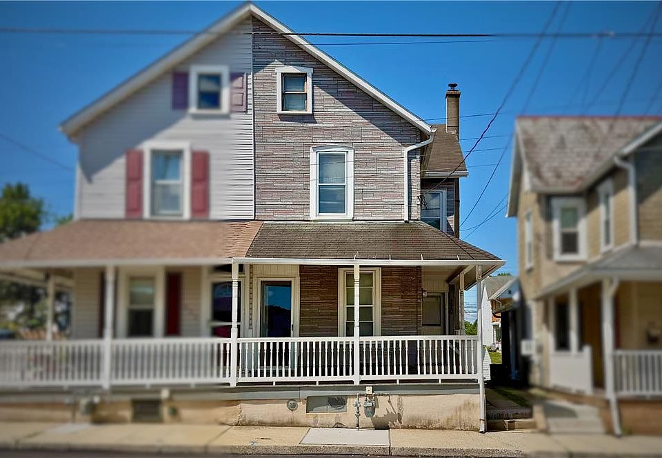 1st image of 220 S 4th St