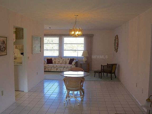 4th image of 9042 Aloha Ave