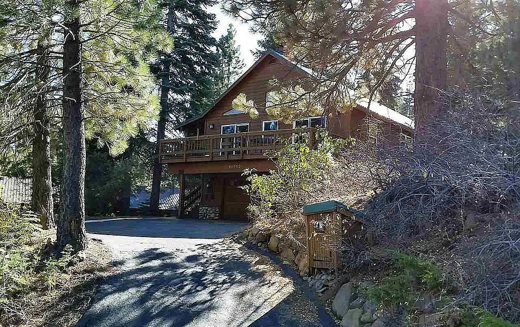 10962 Zermatt Dr photo 1