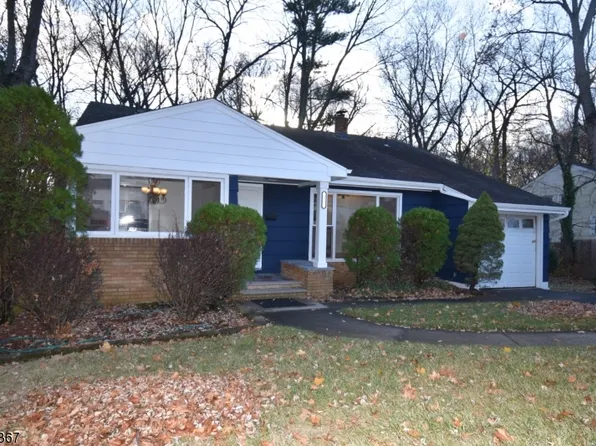 115 Valley Rd, River Edge Boro, NJ 07661