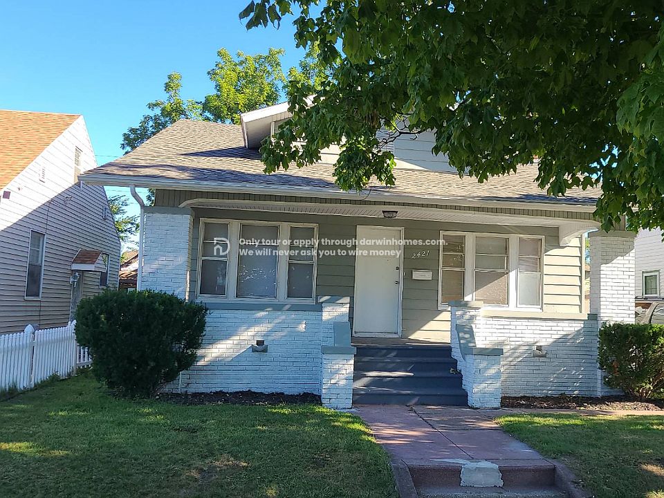1st image of 2421 Westmoor St