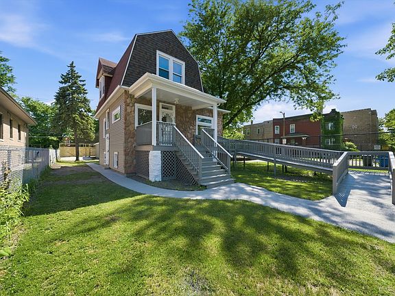 5th image of 5943 W Huron St