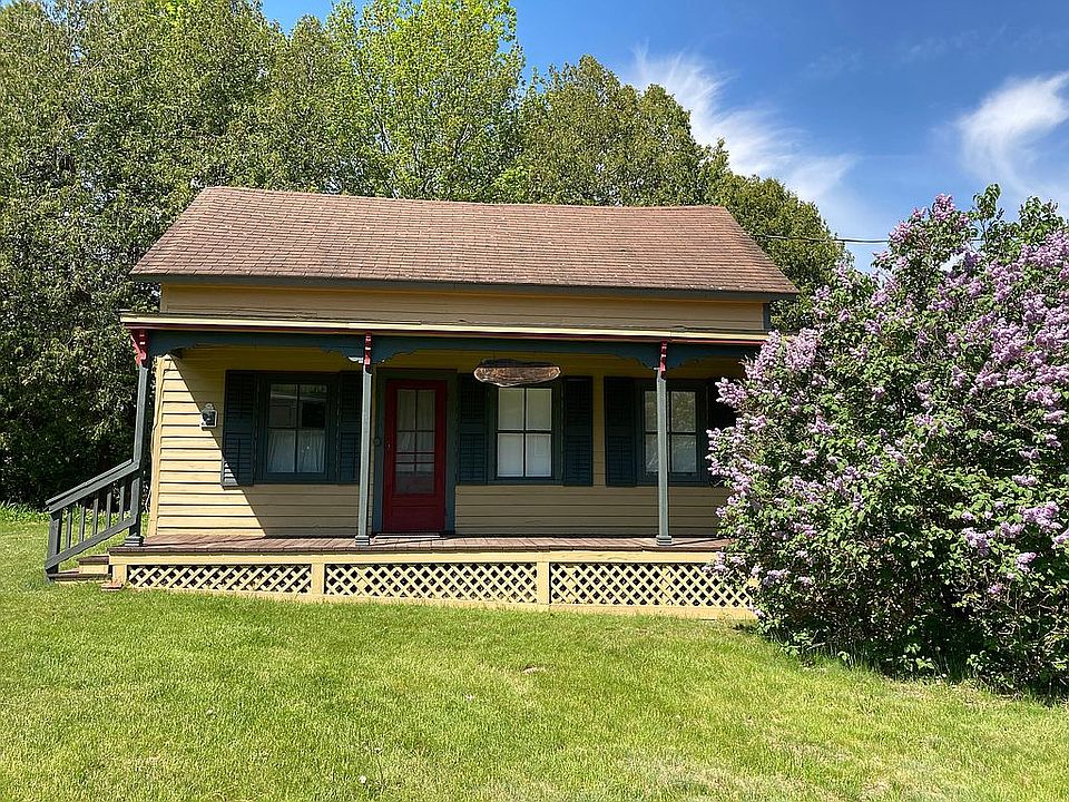 2nd image of 6567 Main St