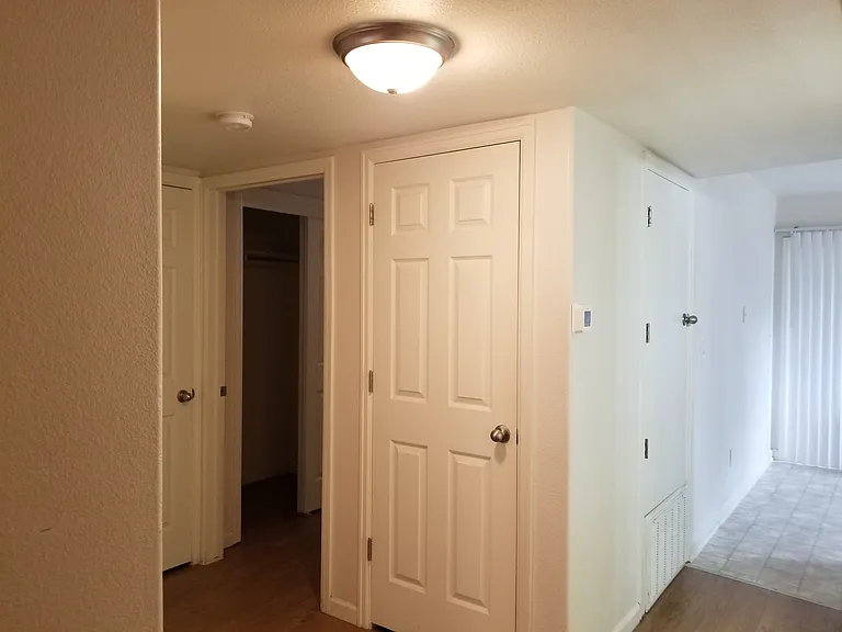 2 bed, 1.0 bath, $1,350 — Photo 13