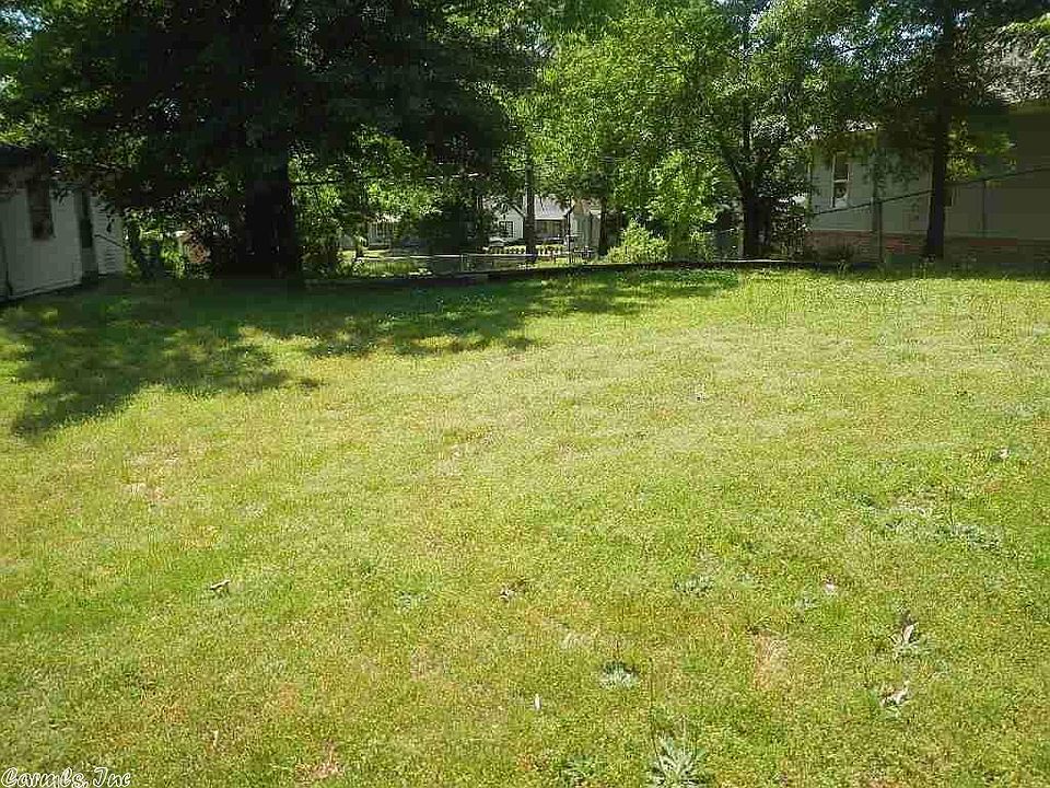 1st image of 1410 W 12th St