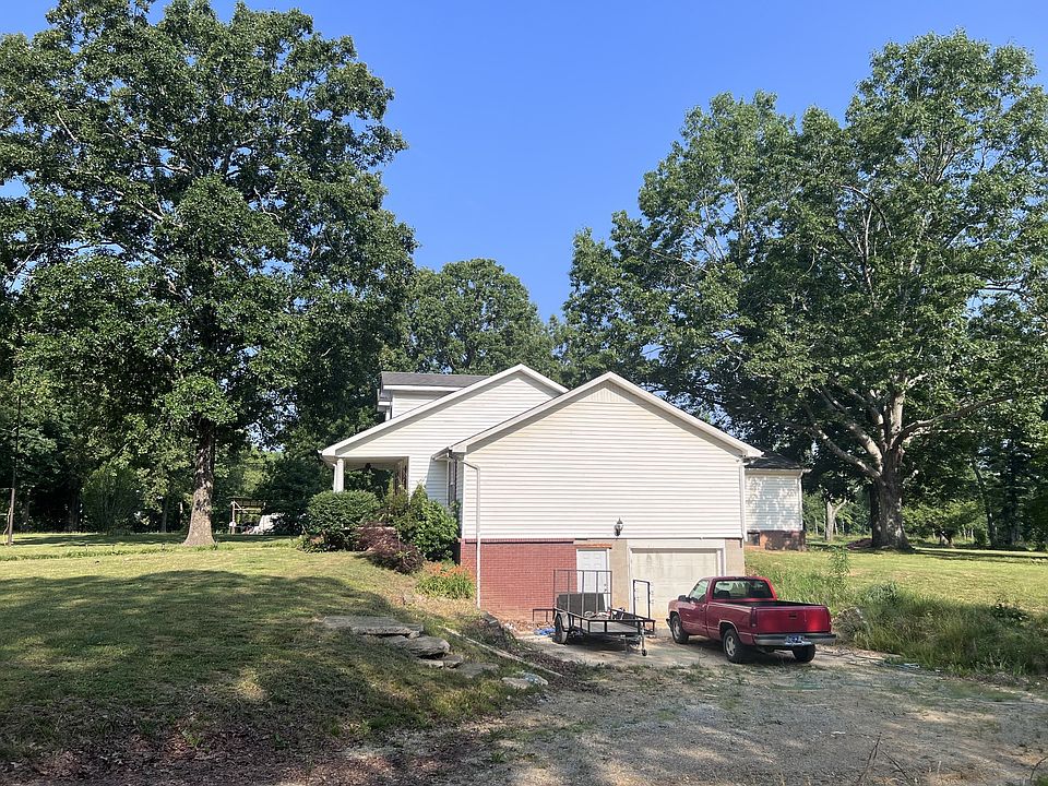 2nd image of 86 Yoder Rd