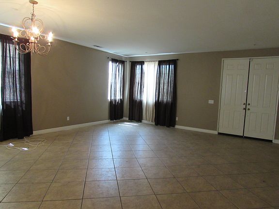 2nd image of 6935 Lisa Dr