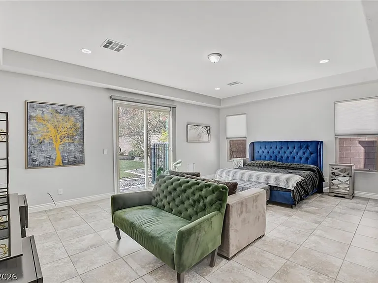 11 Grand Masters Dr — Photo 41