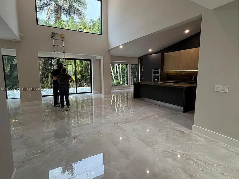 4499 NW 93rd Doral Ct — Photo 10