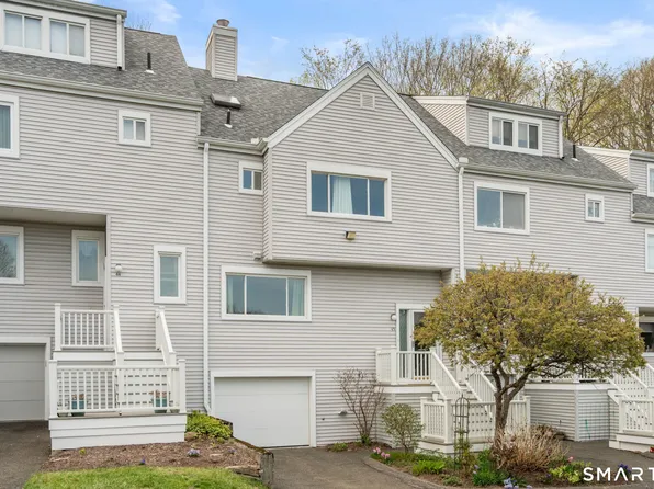 45 Country Place #45, Shelton, CT 06484