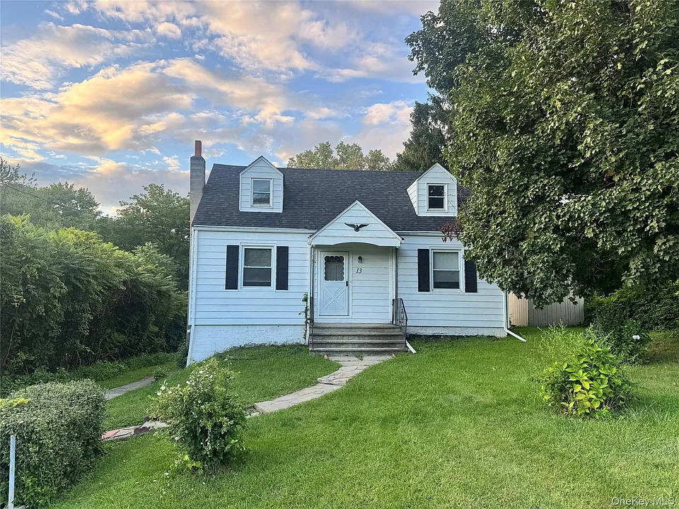 13 Spackenkill Rd