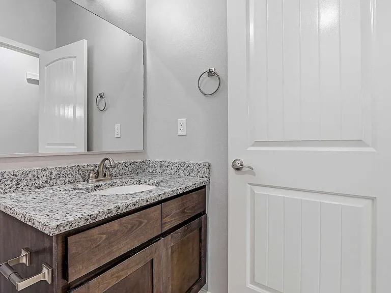 11500 Summer Dr #B — Photo 27