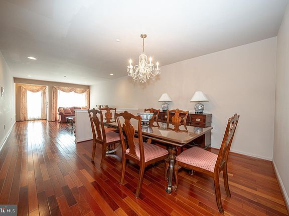 3rd image of 234 Lookout Pl
