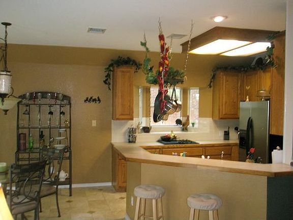 Kitchen with Travertine stone flooring