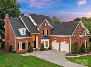 8611 Excalibur Way, Huntersville, NC 28078