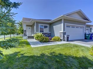 3206 11th St W #1, Saskatoon, SK S7M5Z1