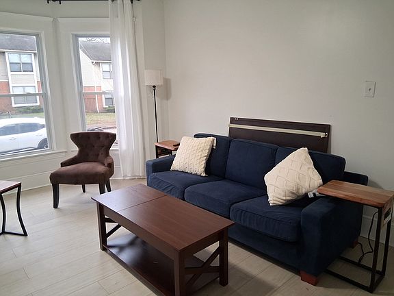 2nd image of 7917 Linwood Ave #4