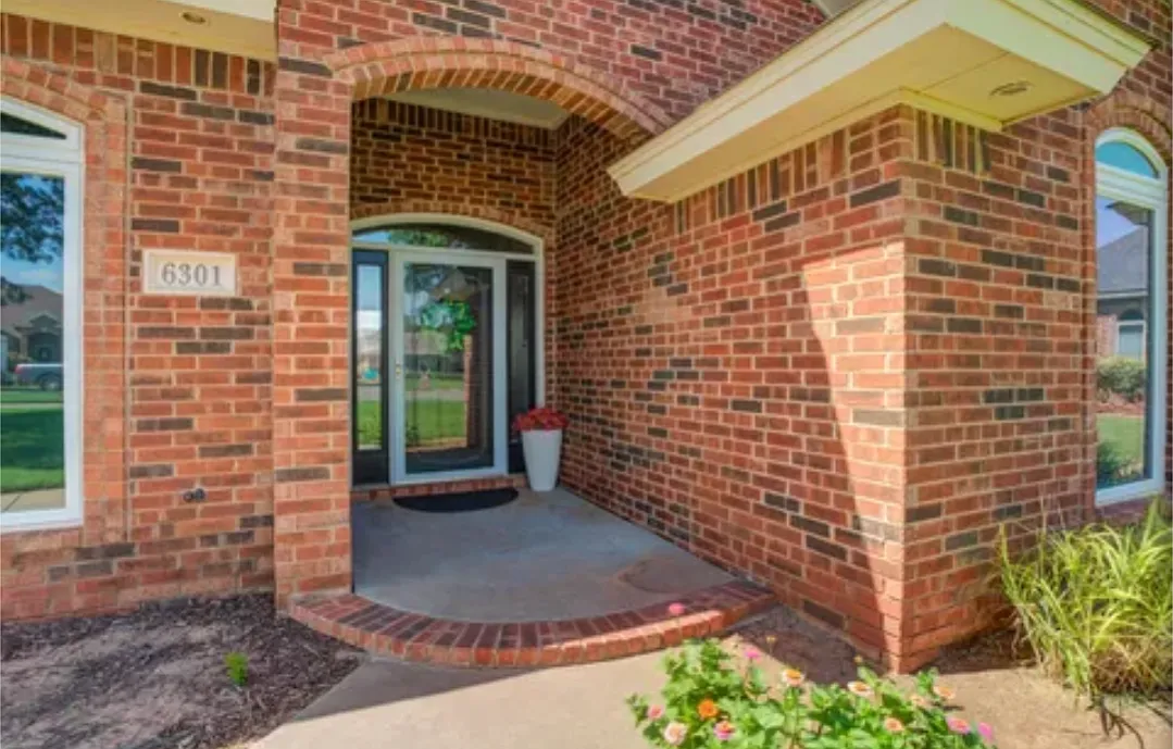 5 bed, 3143 sqft, $3,600 — Photo 3