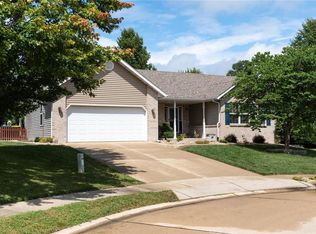 2703 Falcon Crest Dr, Edwardsville, IL 62025