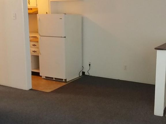 3rd image of 2420 Washington St E APT 10