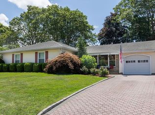 24 Taylor St, Port Jefferson Station, NY 11776