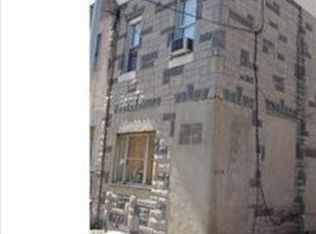 2216 S 10th St, Philadelphia, PA 19148