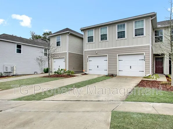 5958 Creekside Crossing Dr, Jacksonville, FL 32210