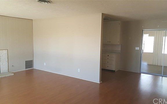 4th image of 798 Topaz Ave