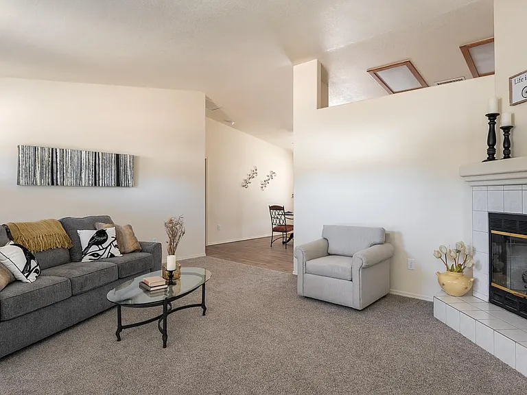 7851 E Marigold Ln — Photo 5