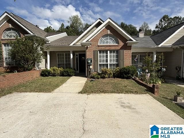 1st image of 195 Sugar Hill Ln