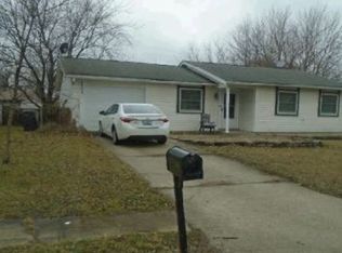 1905 Springhill Dr, O'Fallon, MO 63366