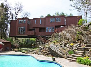 36 Buckout Rd, White Plains, NY 10604