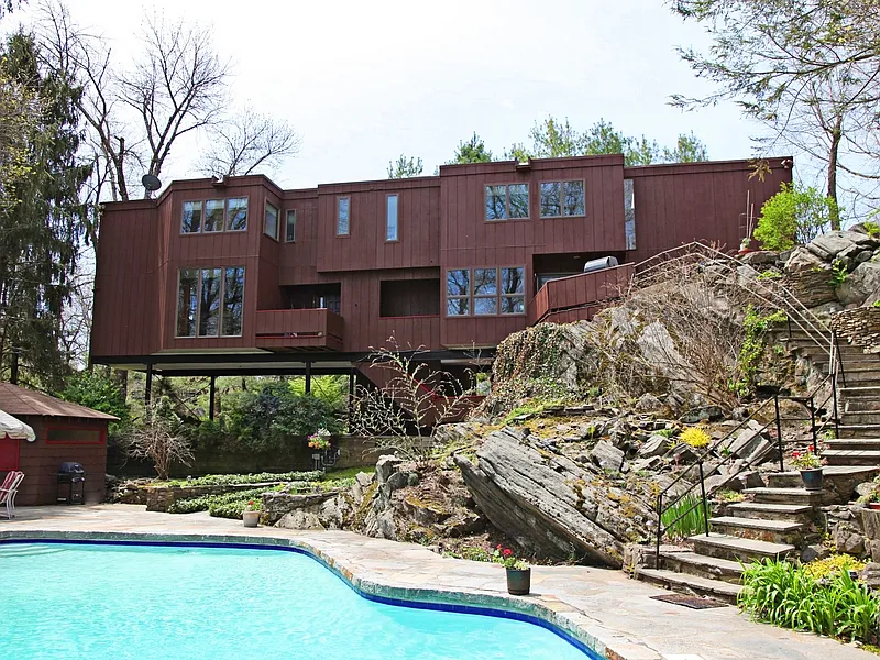 36 Buckout Rd photo 1