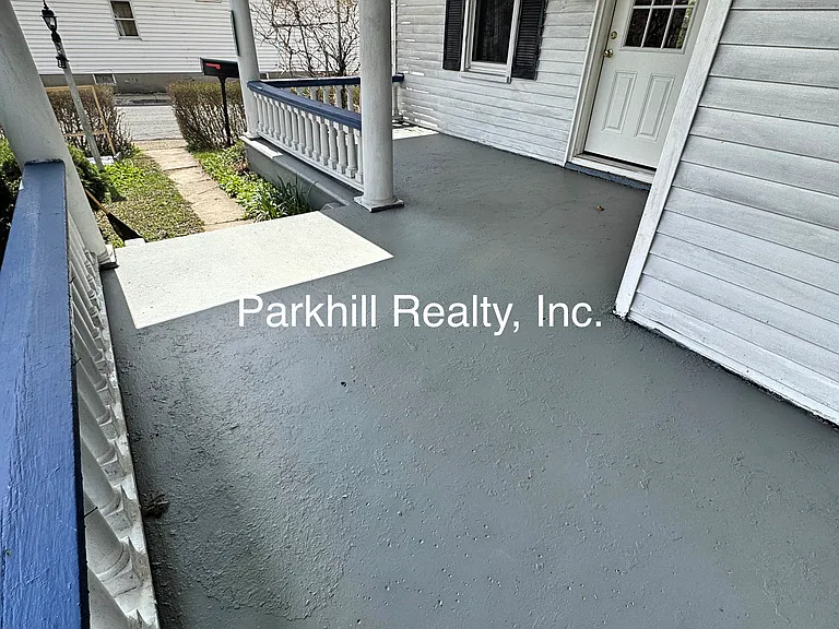 154 S Broadway — Photo 13