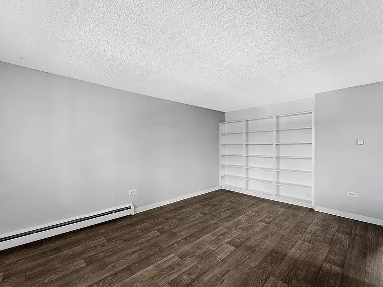 The Wesley Apartments — Photo 9