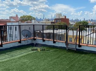 25-22 38th St #3A, Astoria, NY 11103