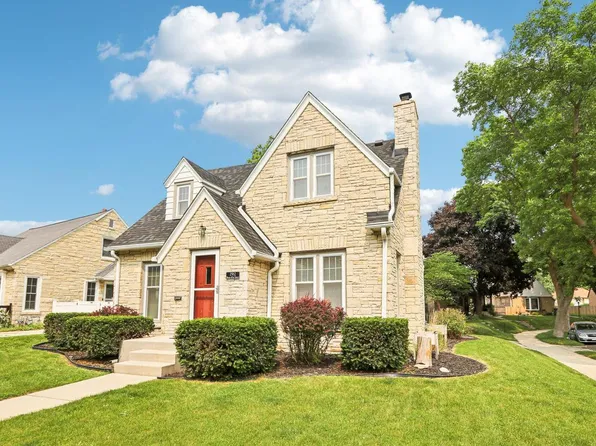 2912 North 67th STREET, Milwaukee, WI 53210