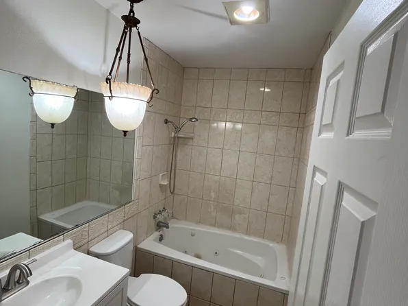 12727 Shenley St, Sylmar, CA 91342