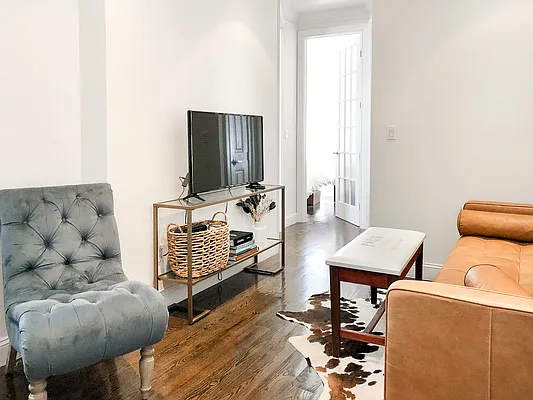 Rented by Dallien Realty Limited Liability Company | media 30